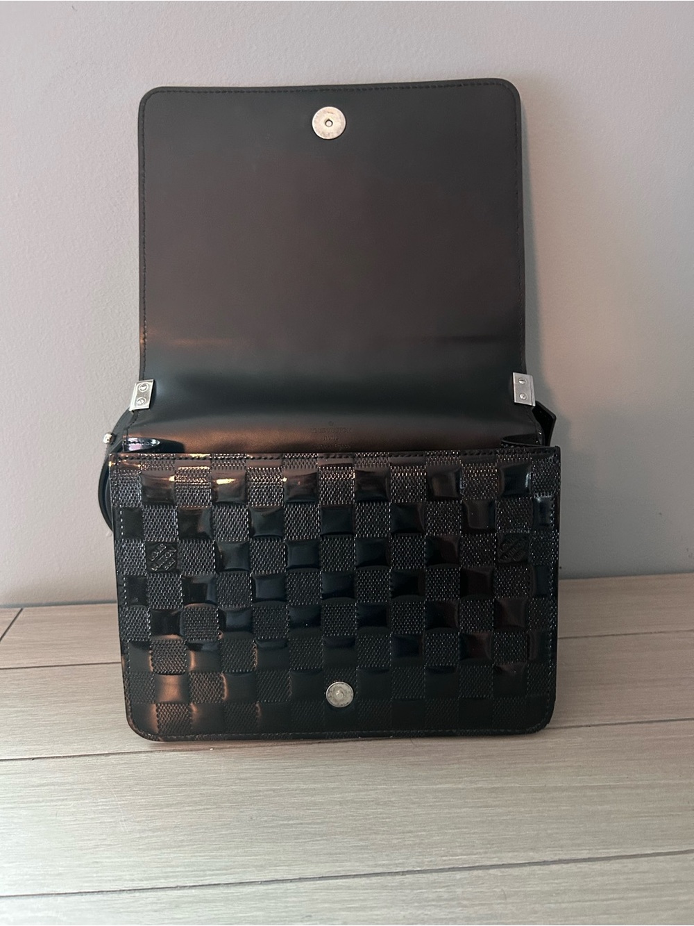 Authentic Louis Vuitton Black Damier Vernis Cabaret Club Shoulder Bag - Picture 6 of 15